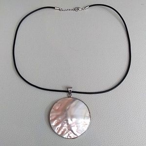 Reversible Shell Pendant Stament Necklace